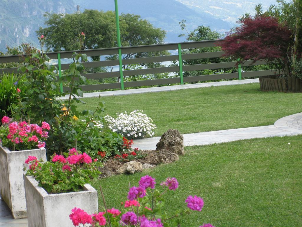 B&B Garden Solto Collina Exterior foto